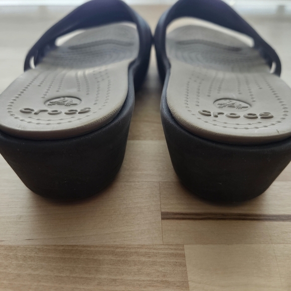 Crocs Rhonda Strappy Wedge Strappy Slide Sandal Womens Size 8 Brown - Picture 7 of 11